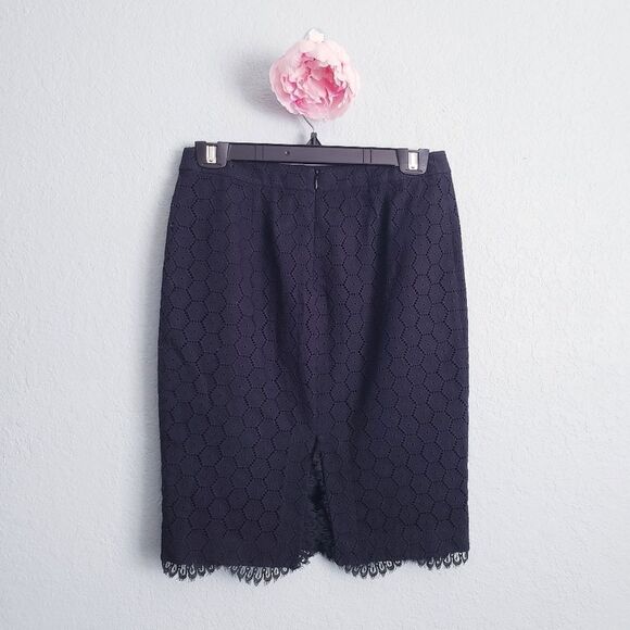 Blumarine Black Honeycomb Eyelet Scalloped Lace Hem Skirt - Picture 2 of 6